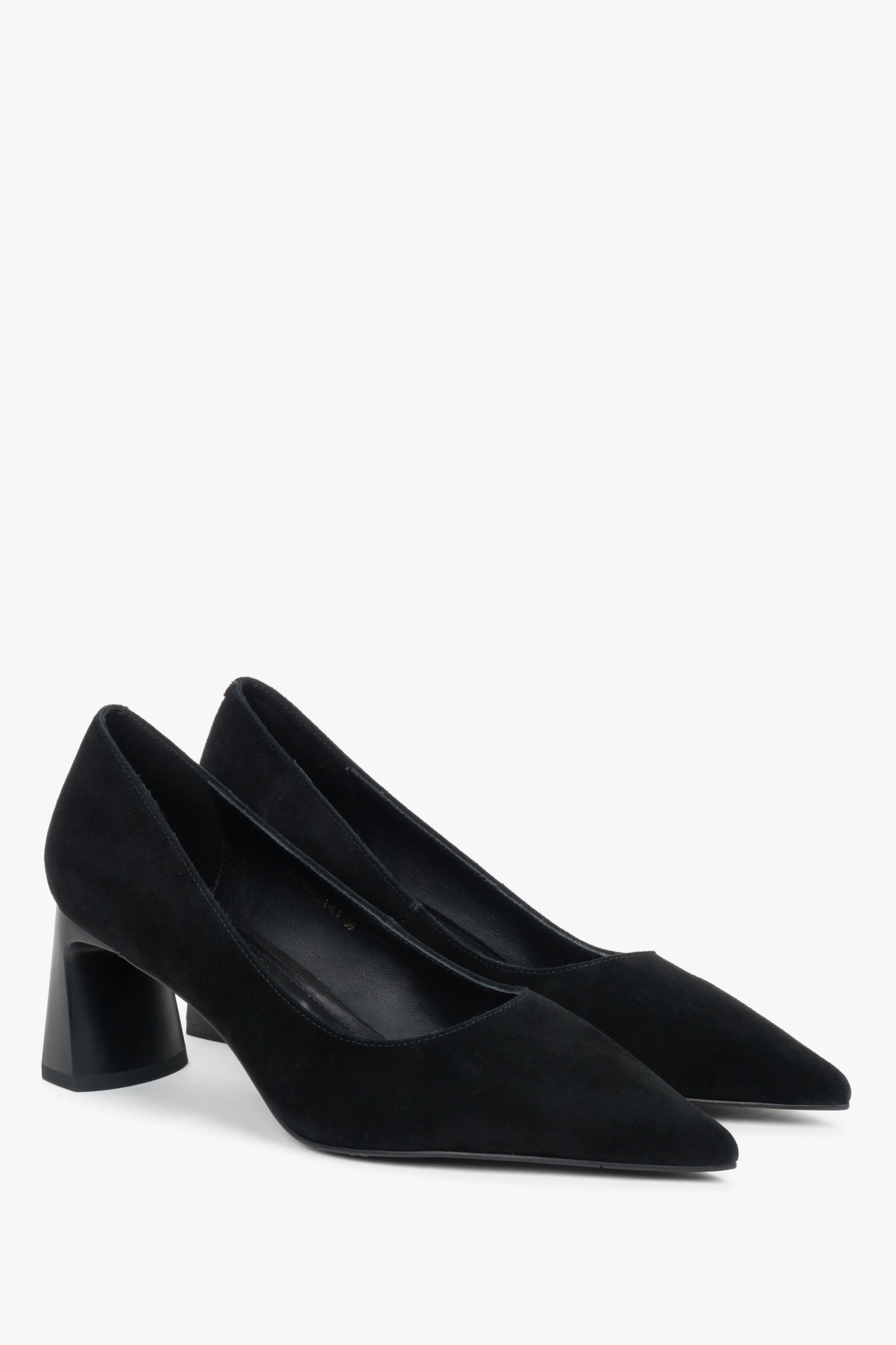 Czarne buty na stabilnym słupku z weluru naturalnego z czubkiem w szpic Estro ER00119446 - Image 2