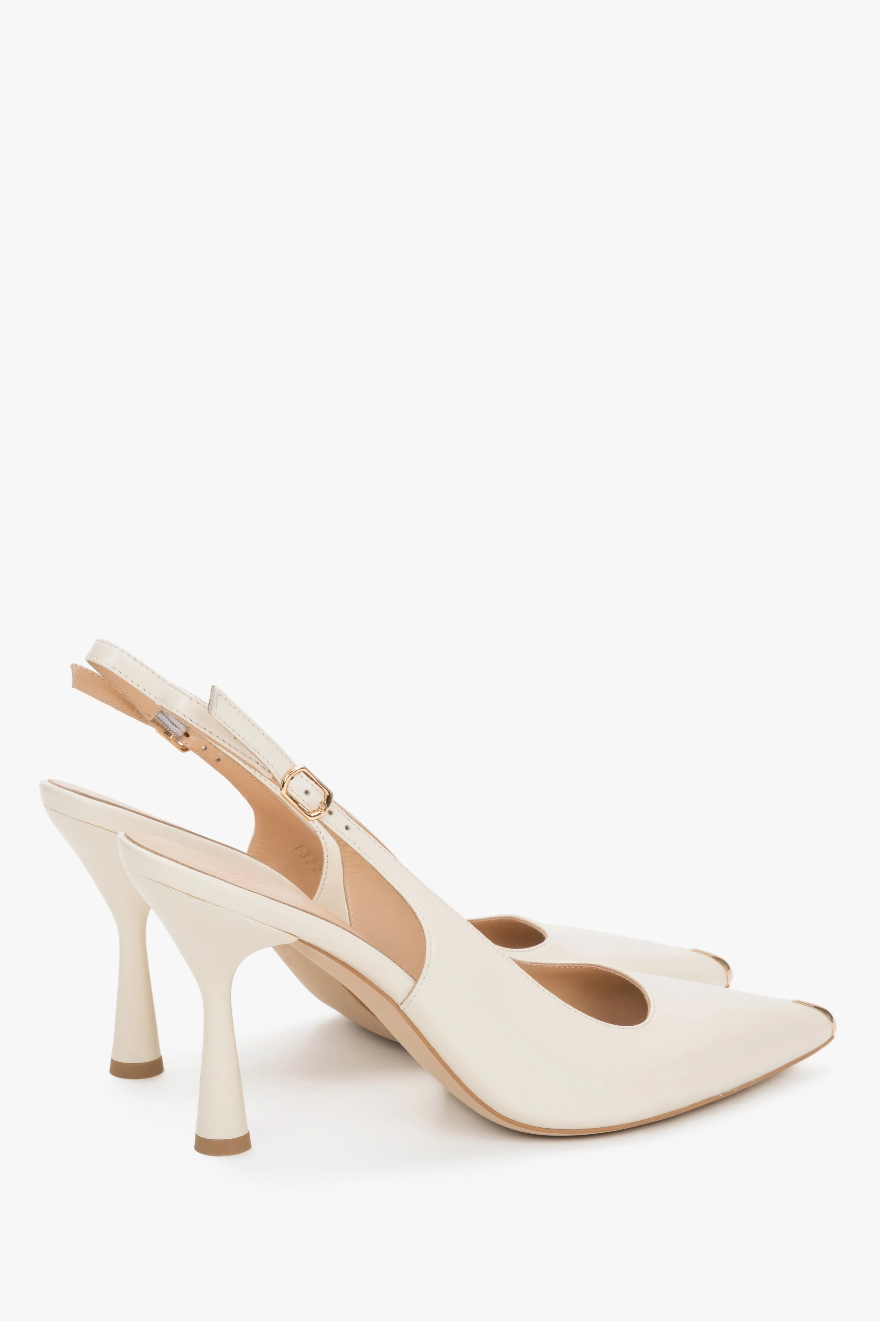 Jasnobeżowe skórzane czółenka damskie typu slingback na obcasie ze złotym czubkiem w szpic Estro ER00119582 - Image 5
