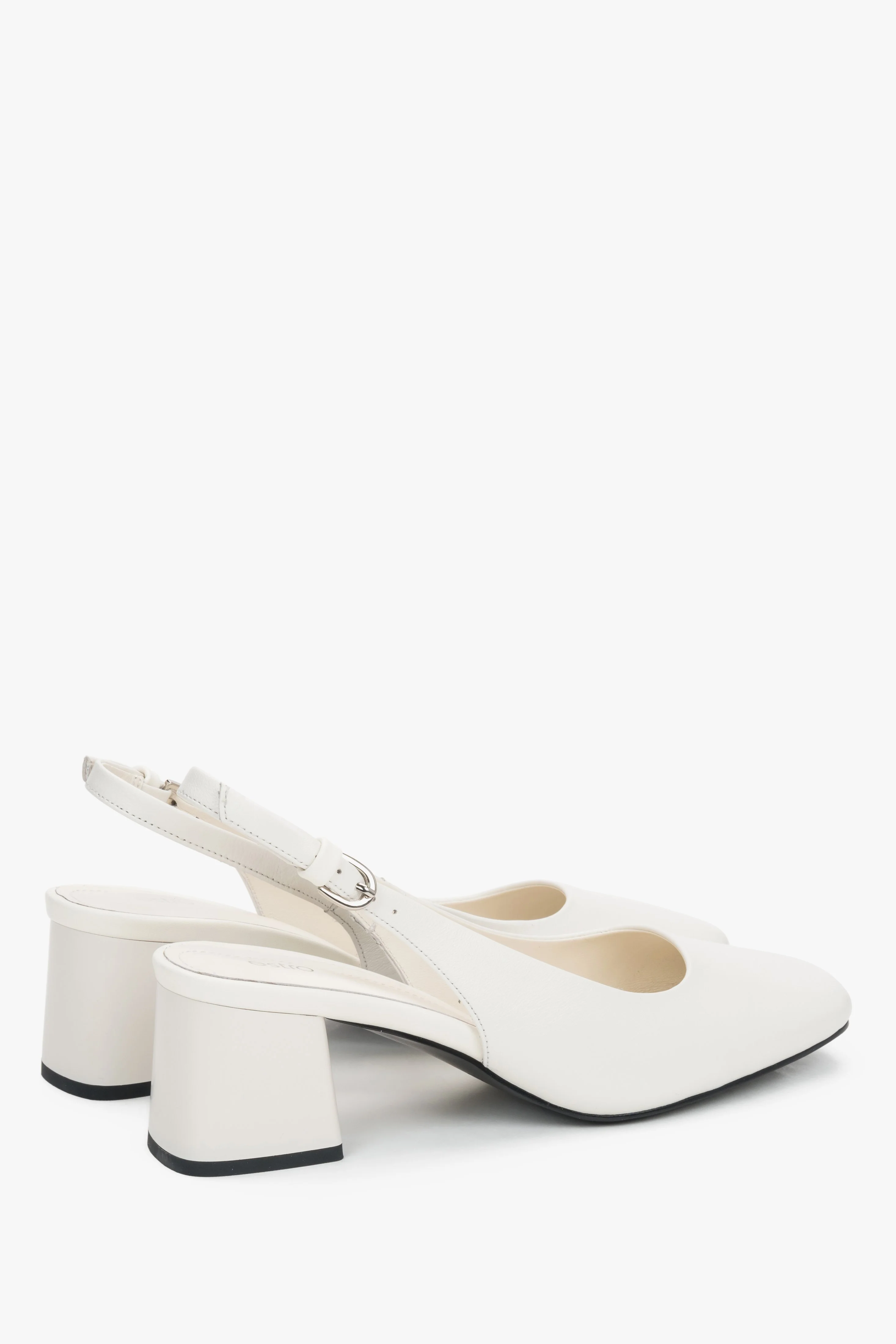Klasyczne mlecznobeżowe slingbacki damskie ze skóry naturalnej na kwadratowym obcasie ER00119704 - Image 5
