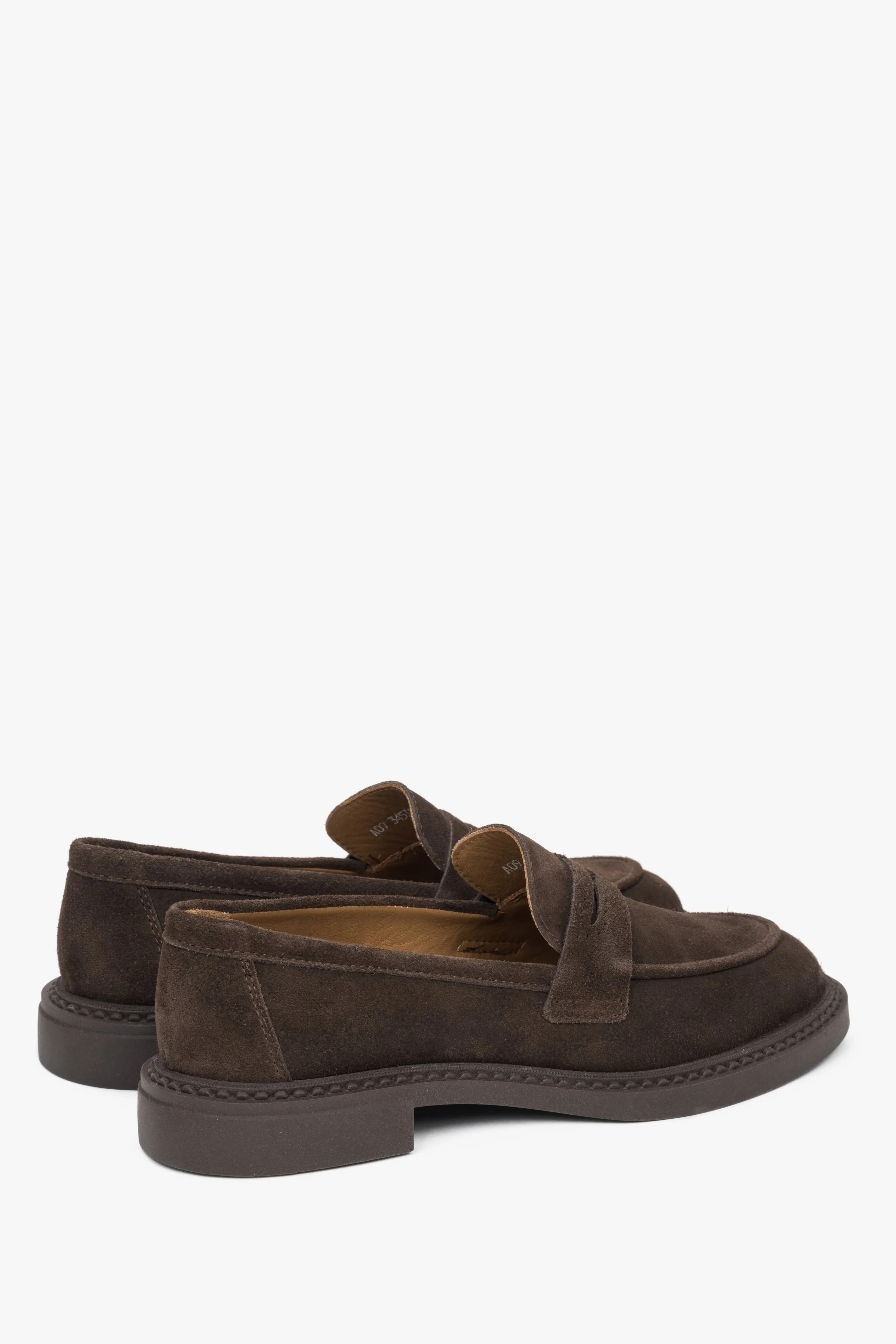 Klasyczne ciemnobrązowe loafersy damskie z włoskiego weluru naturalnego Estro ER00117041 - Image 5
