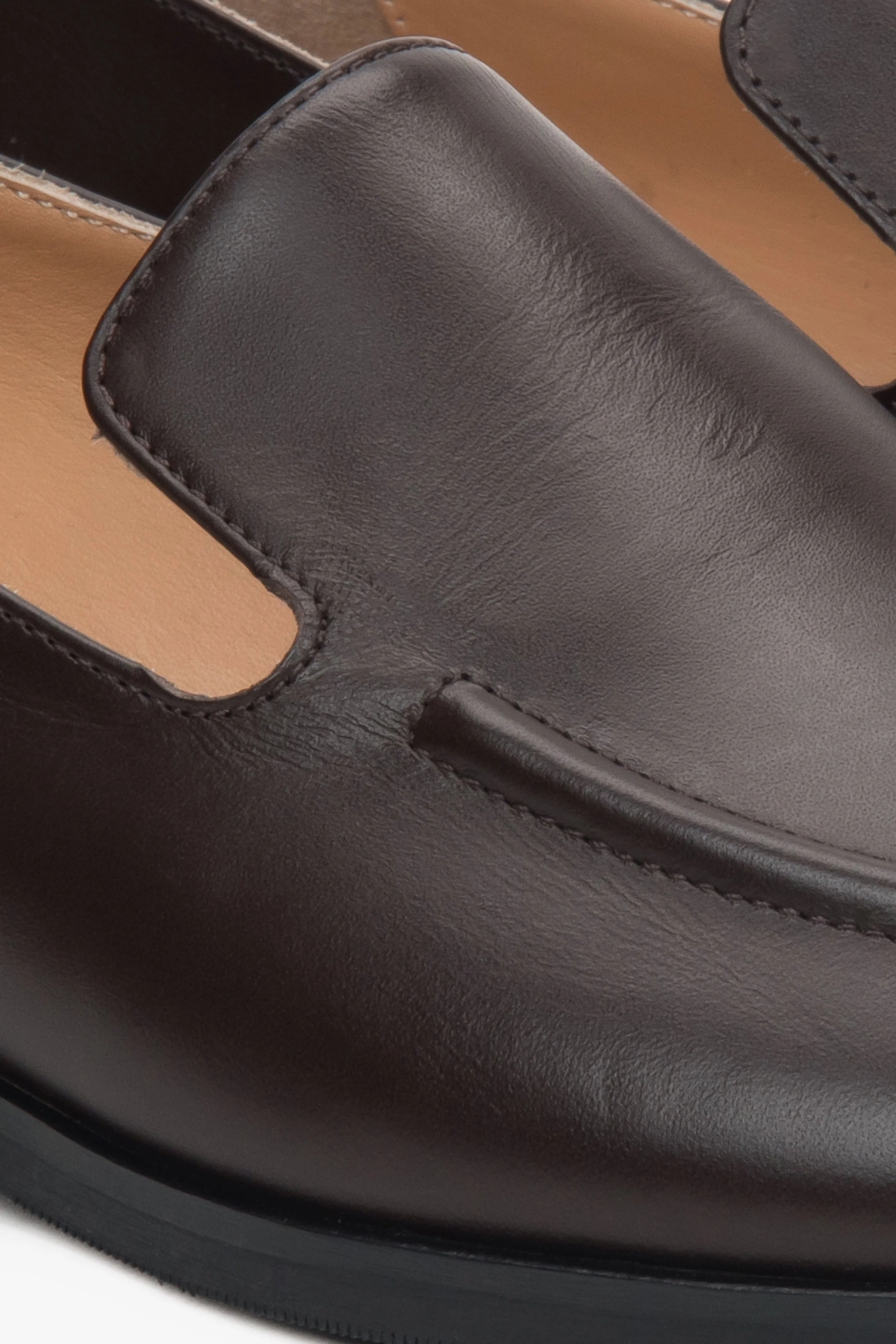Klasyczne ciemnobrązowe loafersy damskie ze skóry naturalnej Estro ER00117367 - Image 6
