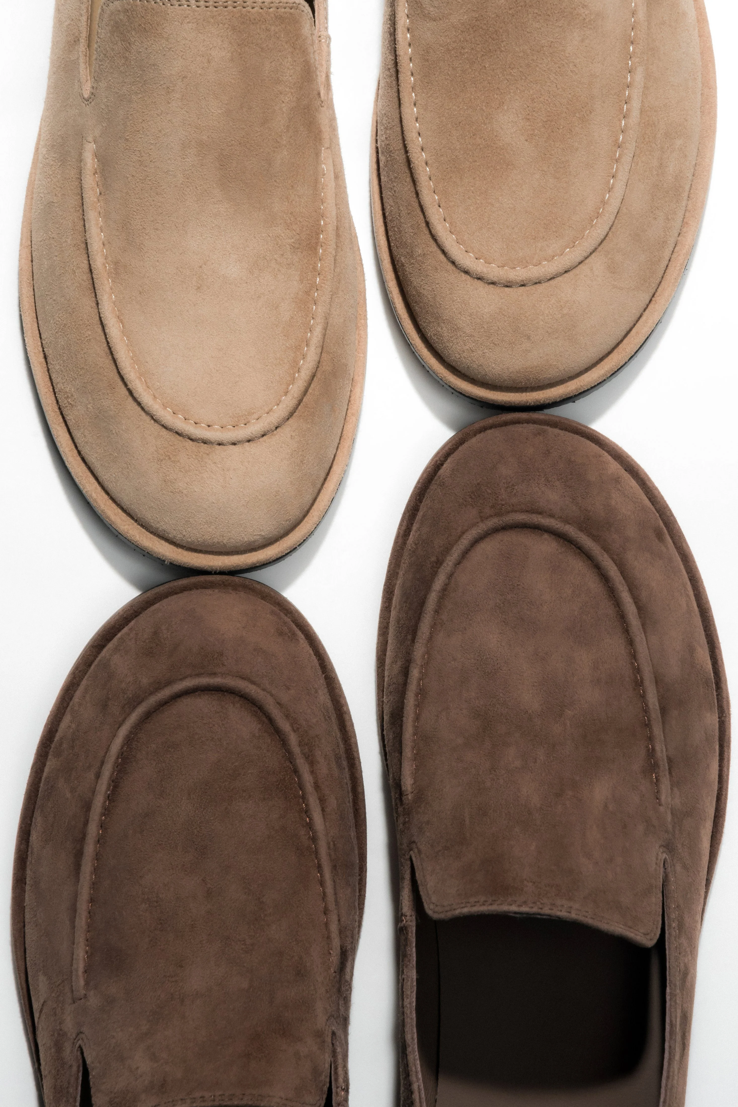 Beżowe loafersy damskie z weluru naturalnego na płaskiej podeszwie Estro ER00119020 - Image 4