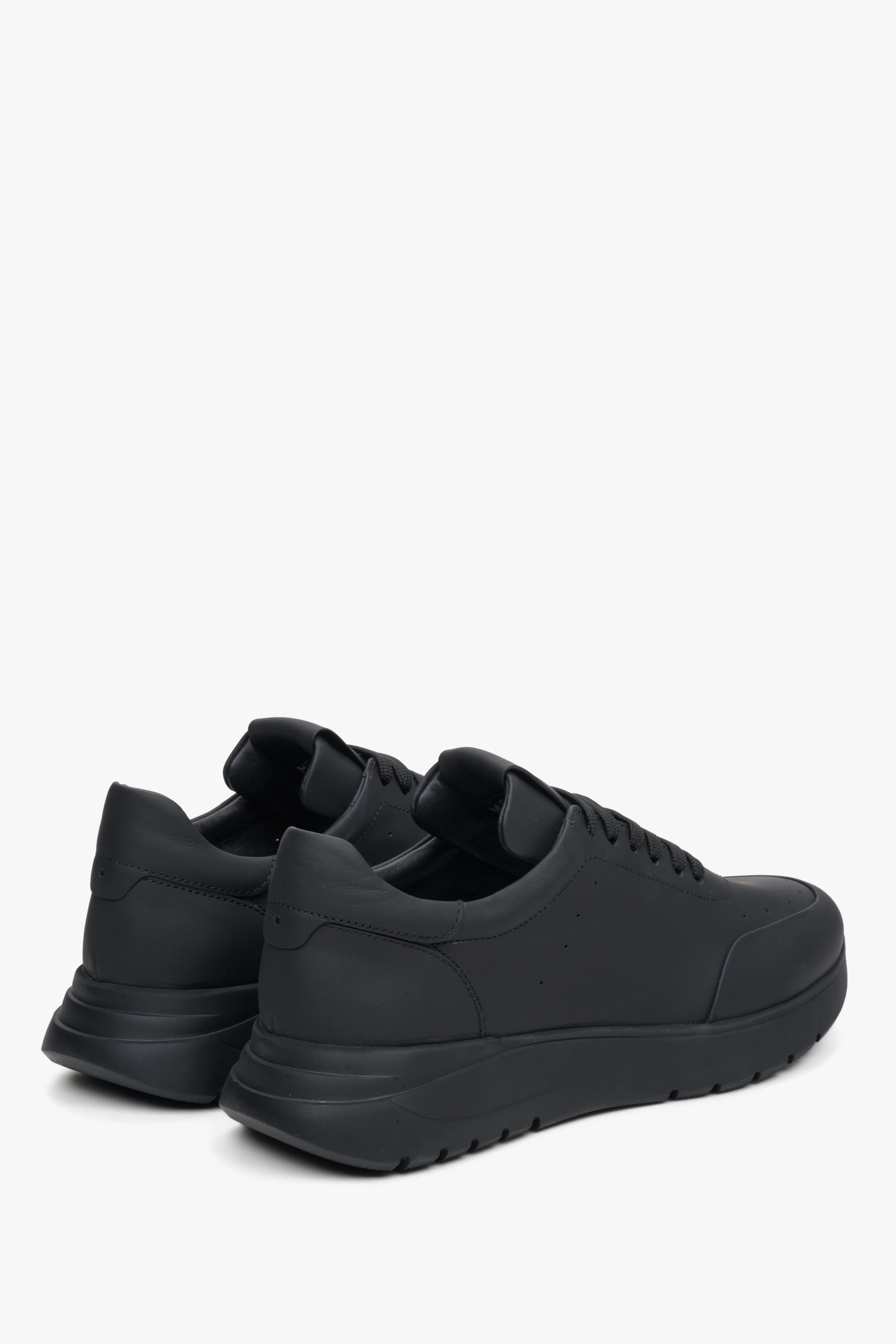 Skórzane sneakersy damskie z matowej skóry naturalnej Estro ER00113797 - Image 5
