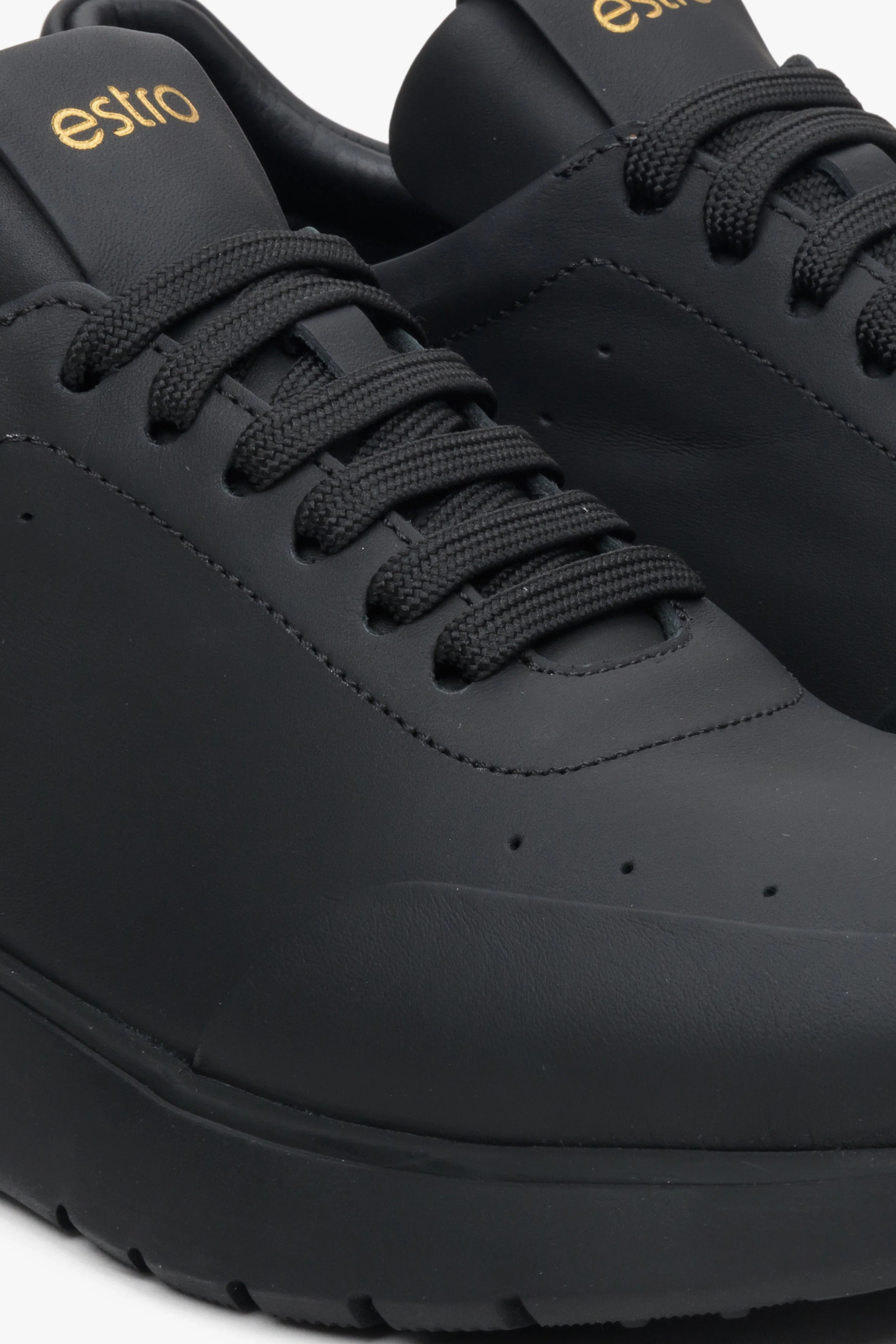 Skórzane sneakersy damskie z matowej skóry naturalnej Estro ER00113797 - Image 6