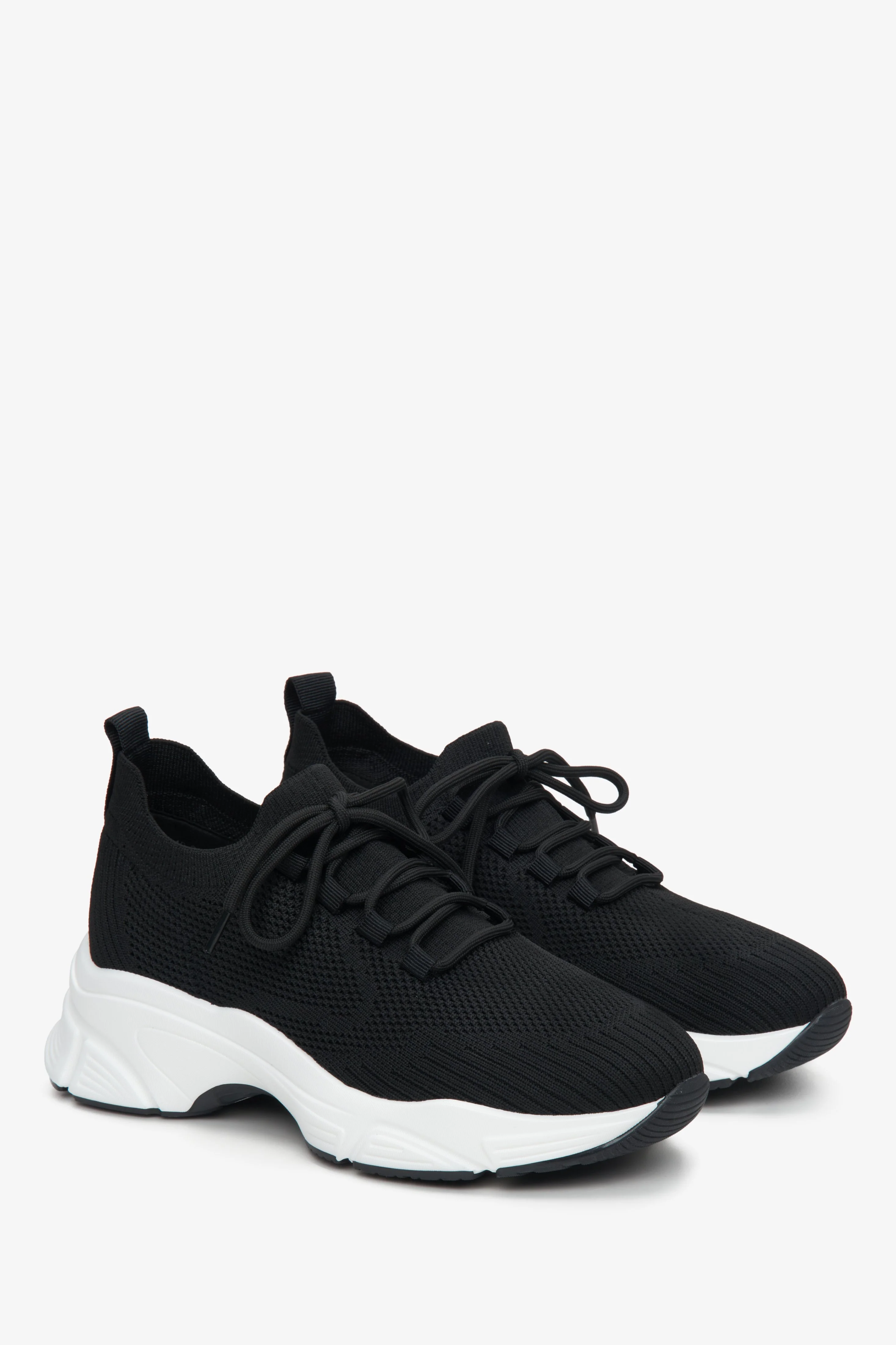 Czarne sneakersy damskie z siateczki na elastycznej podeszwie Estro ER00113222 - Image 2