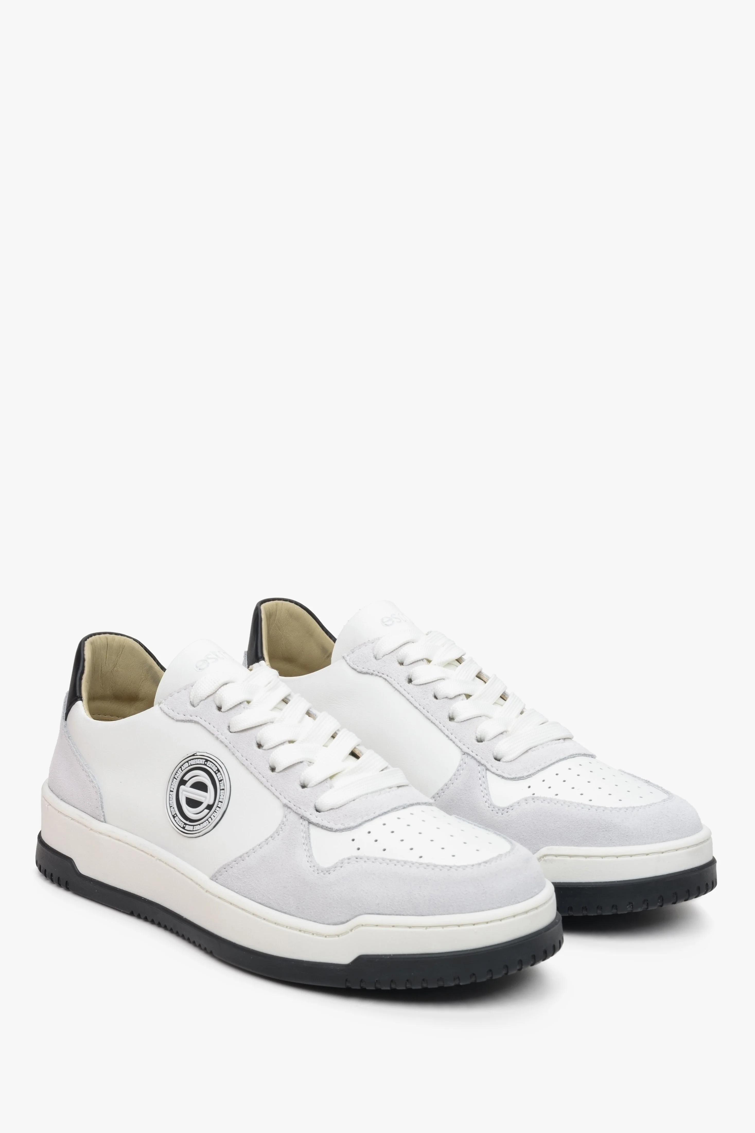 Biało-szare sneakersy damskie ze skóry naturalnej i weluru Estro ER00113169 - Image 3