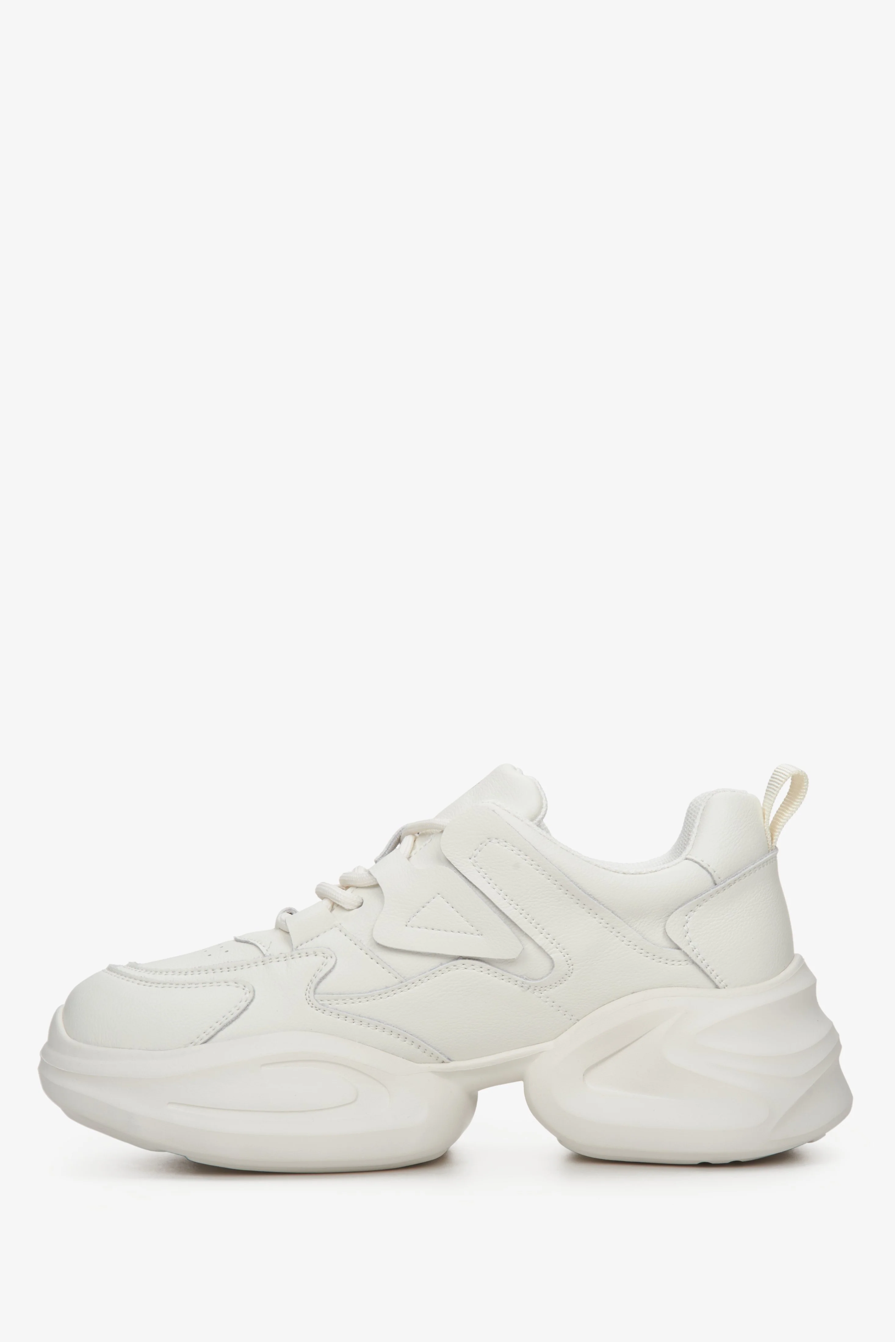 Jasnobeżowe skórzane sneakersy damskie na grubej platformie Estro ER00112597 - Image 3