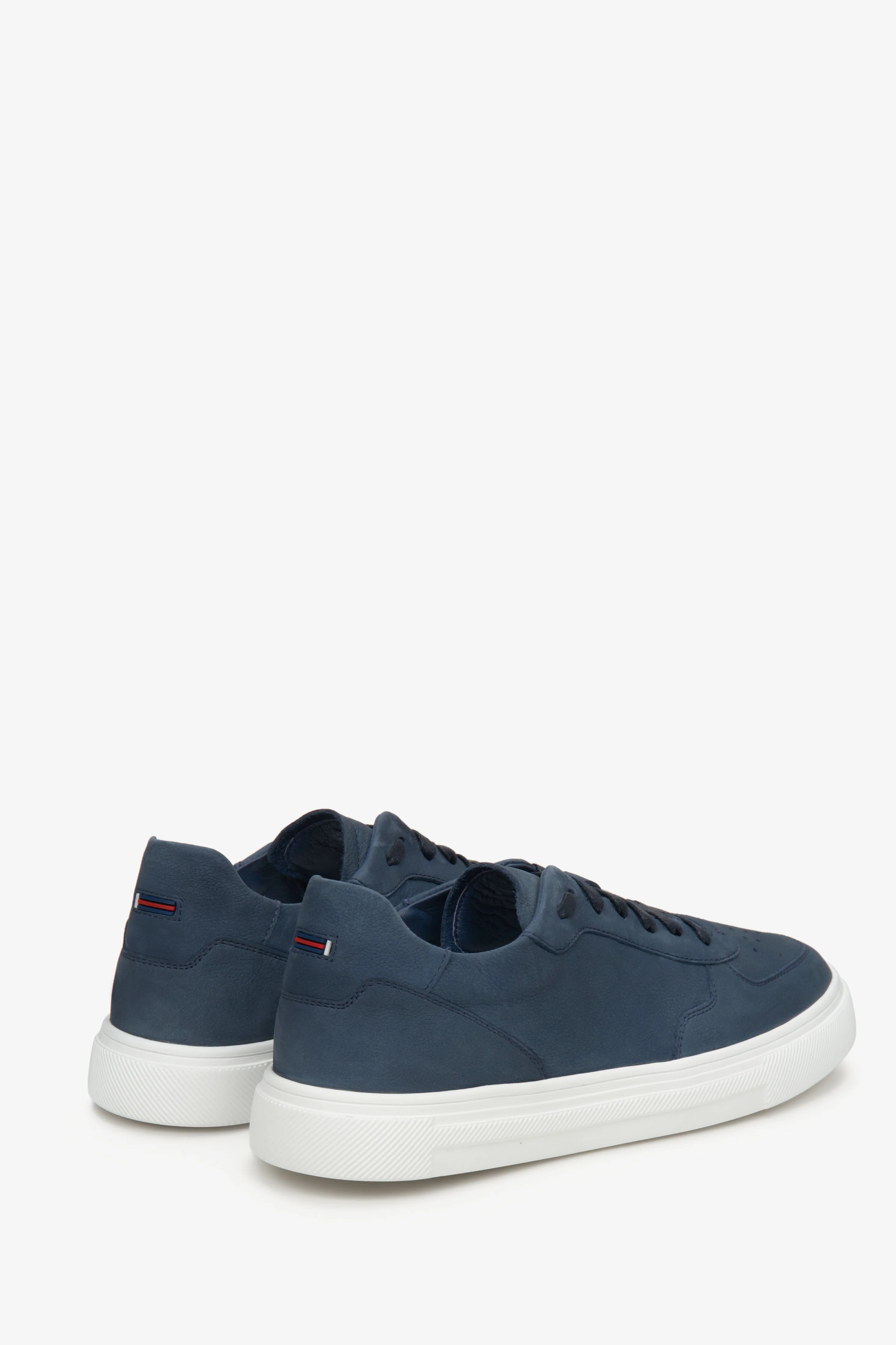 Niebieskie sneakersy męskie z nubuku na wiosnę Estro ER00112394 - Image 5