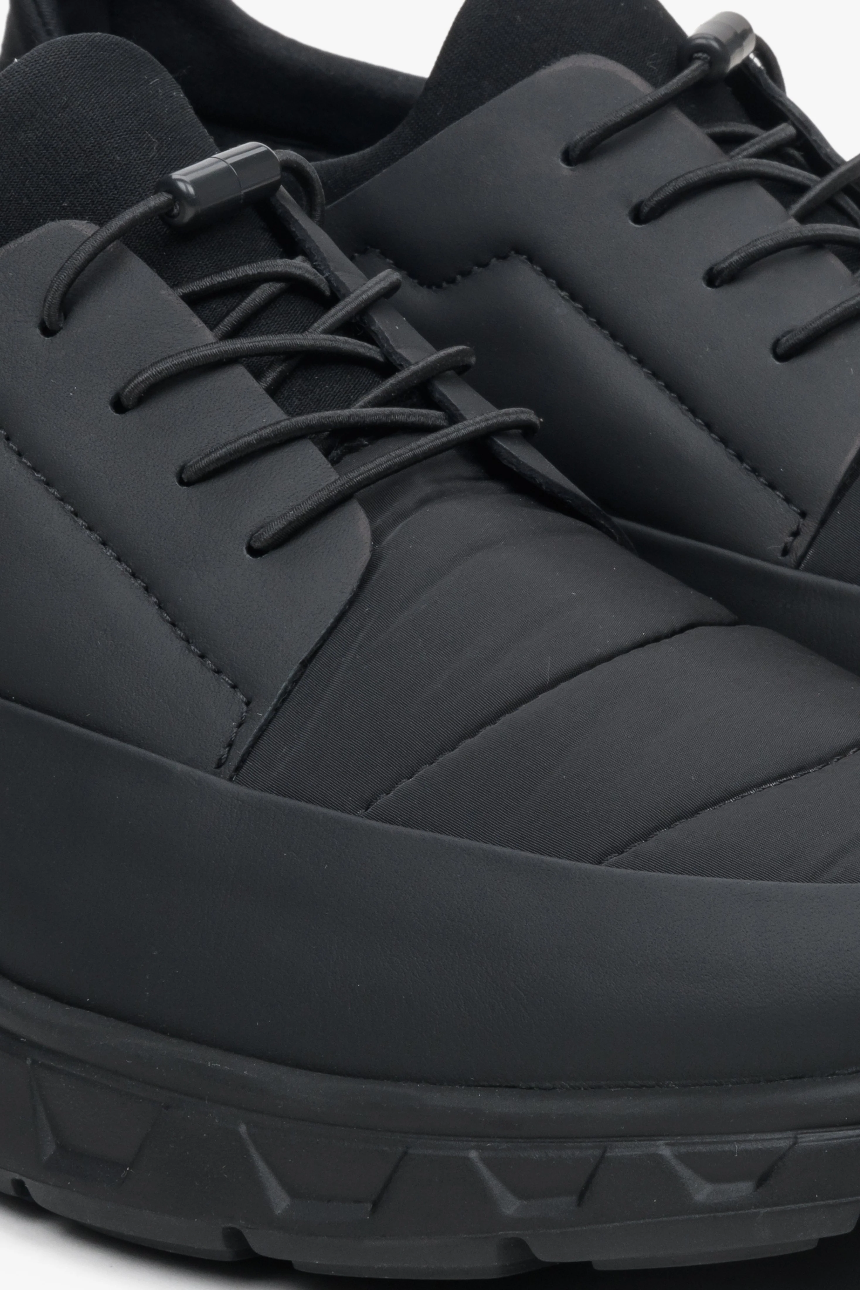 Miękkie sneakersy męskie w kolorze czarnym ze ściągaczem Estro ER00113803 - Image 6